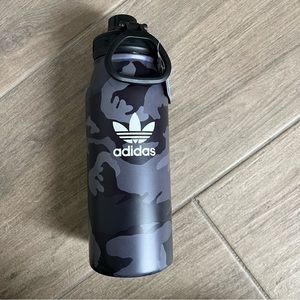 Adidas brand new Steel Metal Bottle 1 L Nomad camo grey-carbon/white/bla…